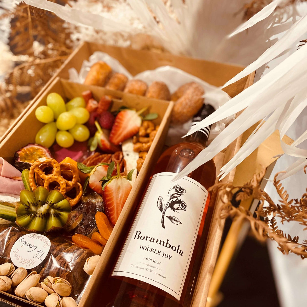 Graze & Wine Gift Pack